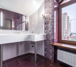 Двухместный полулюкс Мансарда с красивым видом из окна двуспальная кровать в Театр