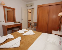 Семейный номер с 2 комнатами в Dedalos Beach Hotel