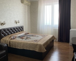 Двухместный номер с двуспальной кроватью с видом на горы в Морской бриз