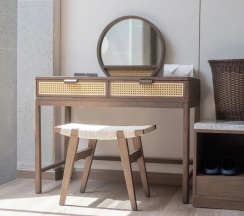 Двухместная вилла с балконом двуспальная кровать в Howard Johnson by Wyndham Phuket Naiyang