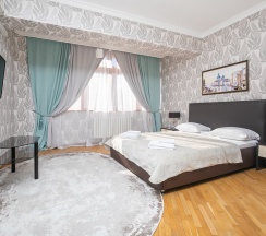 Люкс 3-х комнатный с кухней и балконом 4-х местный в Жемчуг