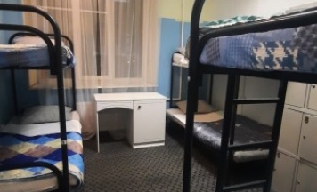 Кровать в шестиместной женской комнате в Likehome