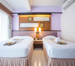 Номер Executive с балконом в Asia Cha Am Hotel