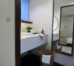 Двухместный номер Superior рядом с пляжем двуспальная кровать в Palm Resort Krabi
