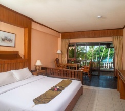 Двухместный номер Deluxe двуспальная кровать в Aloha Resort