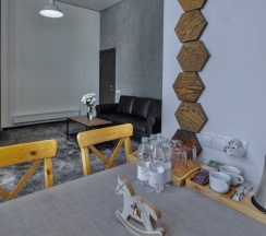 Deluxe City View 🏡 в Loft Hotel