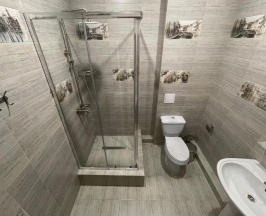 Шестиместный семейный люкс с балконом и с красивым видом из окна в Elegant hotel resort