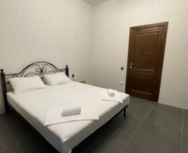 Двухместный номер Standard с балконом и с красивым видом из окна двуспальная кровать в Maximus