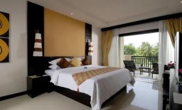 Двухместный номер Deluxe с видом на море двуспальная кровать в Horizon Karon Beach Resort & Spa