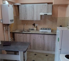 Джуниор Сьюит в Meduza