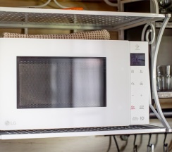 Гостевой дом с горячей купелью и камином в Лепота