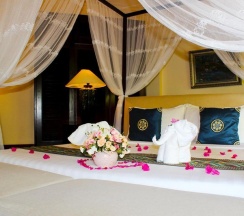 Бунгало Luxury в Poshanu Resort