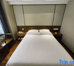 Двухместный номер Standard двуспальная кровать в YiYuan Hotel