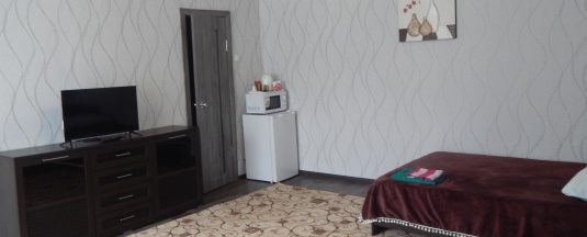 Комната комфорт с 1 двуспальной кроватью №9 в В Шахтерске