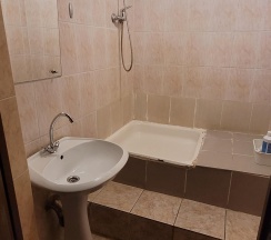 Койко-место в общем номере на 10 человек в Main room