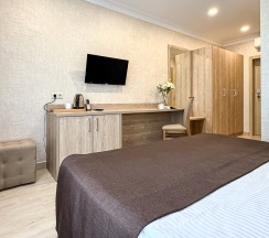 "Стандарт" Стандартный двухместный номер с двуспальной кроватью в Диона