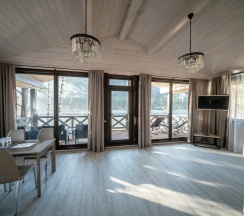 Шале первая линия  в Гелион