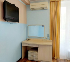 Стандарт трёхместный с балконом в Синее море