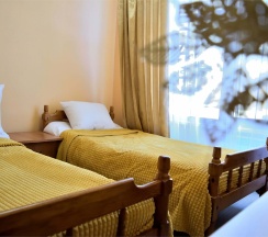 №5. Семейный номер с дополнительным спальным местом и видом на горы в Прибой