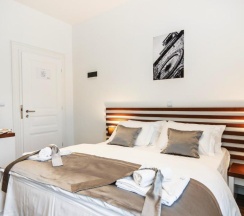 Двухместный номер Standard с балконом двуспальная кровать в Prima Luxury Rooms