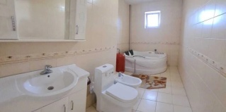 Алматы: Коттедж Cottage