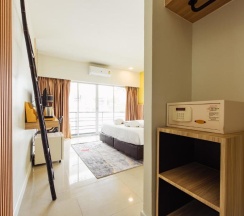 Двухместный номер Deluxe с балконом двуспальная кровать в The Golden Ville Boutique Hotel & Spa