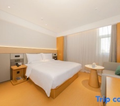 Двухместный номер Superior двуспальная кровать в Grand Asoke Suites Boutique Residence