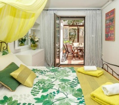 Апартаменты в Yellow Sun Marine Apt