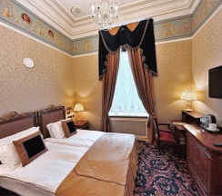Классический номер c видом на город в Taleon Imperial Hotel