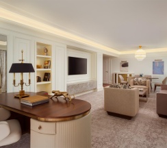 Номер Люкс Карлтон в The Carlton, Moscow