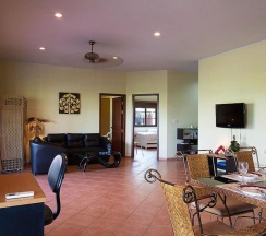 Коттедж с 3 комнатами в Sea Breeze House