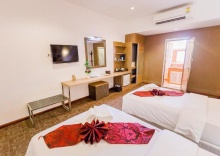 Трёхместный номер Standard в Roseate Hotel Chiangmai