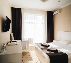Двухместный номер Delux с кроватью размера "KingSize" и балконом в GemstHotel & SPA