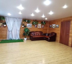 Коттедж с 6 комнатами в Удачный