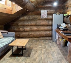 Четырёхместный номер №3 с красивым видом из окна в Дубки