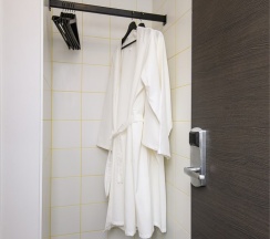 Двухместный номер с 1 кроватью или 2 отдельными кроватями в SV hotel