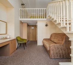 Стандарт с двуспальной кроватью и балконом в Orfei Hotel