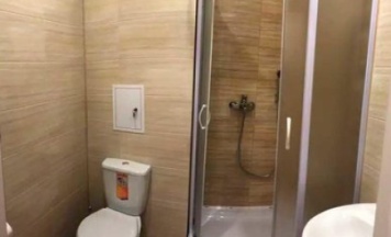 Стандартный двухместный номер с 2 отдельными кроватями и общей ванной   в Белый сад