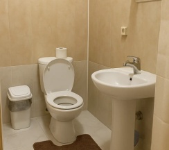 Трёхместный коттедж с красивым видом из окна в Delis