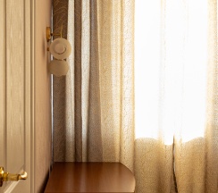 Люкс двухкомнатный с двумя раздельными кроватями  в АэроОтель