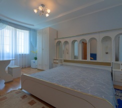 Трёхместный номер Standard с балконом и с красивым видом из окна в Golden Lady