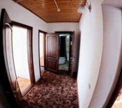 Комната в блоке (1 ДВУХСПАЛЬНАЯ КРОВАТЬ) в Nakra