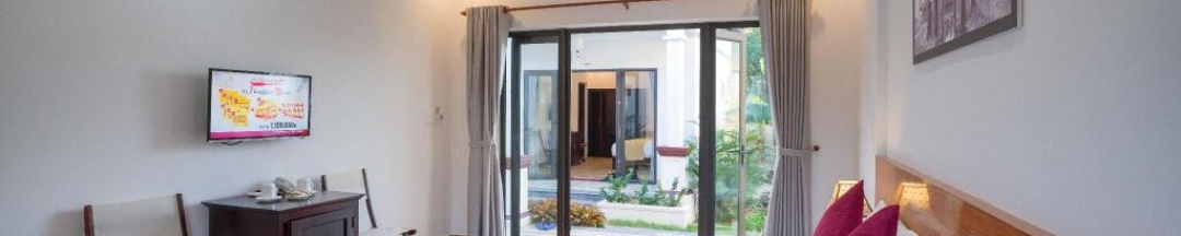 Двухместный номер Deluxe с балконом двуспальная кровать в Hoi An Laughter Garden Villas
