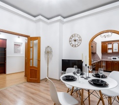 Апартаменты 4 спальни Грибоедов Модерн в Dere-apartments