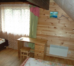 Трёхместный номер Economy с видом на парк в Шишки