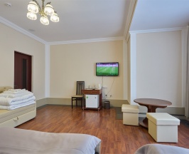 Номер с 3 полутороспальными кроватями в Парк-отель