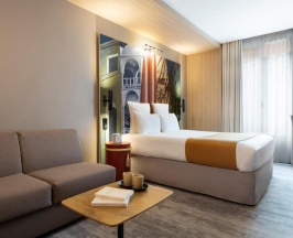 Двухместный номер Privilege двуспальная кровать в Mercure Paris Alesia