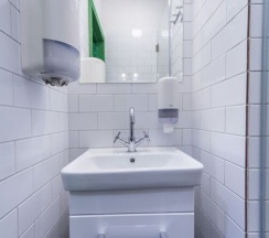 Кровать в общем номере (женский номер) в Icon hostel