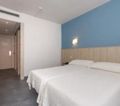 Двухместный номер Standard (двуспальная кровать) в Hotel Marinada & Aparthotel Marinada