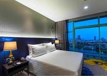 Одноместный номер Deluxe с видом на реку односпальная кровать в Chatrium Hotel Riverside Bangkok